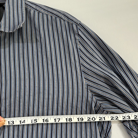 HUGO BOSS MENS CLASSIC FIT BUTTON UP DRESS SHIRT GREY NAVY LINES SIZE LARGE - Picture 8 of 12
